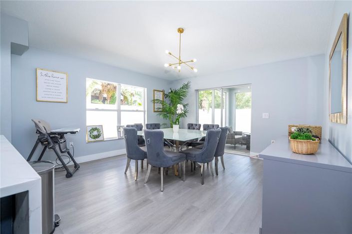 Image No.24-Propriété de 4 chambres à vendre à Davenport