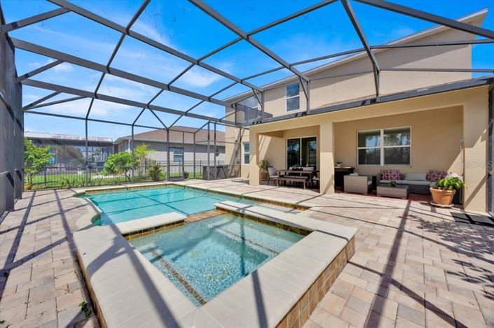 Image No.5-Propriété de 4 chambres à vendre à Davenport