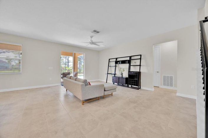 Image No.8-Propriété de 4 chambres à vendre à Davenport