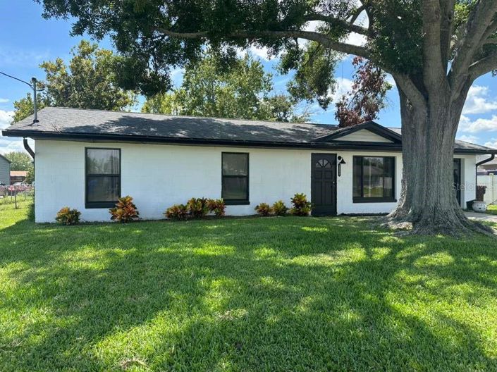 Image No.2-Propriété de 3 chambres à vendre à Kissimmee