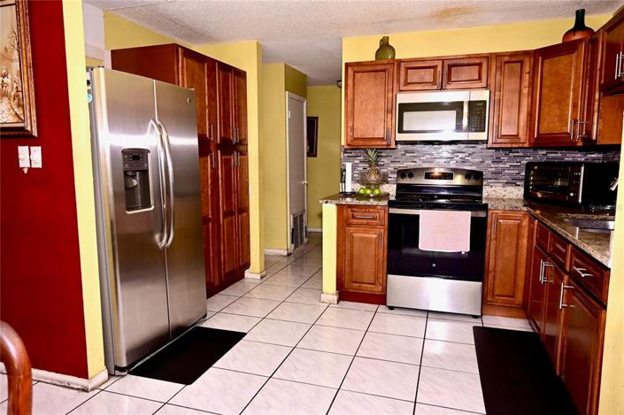 Image No.9-Propriété de 4 chambres à vendre à Kissimmee