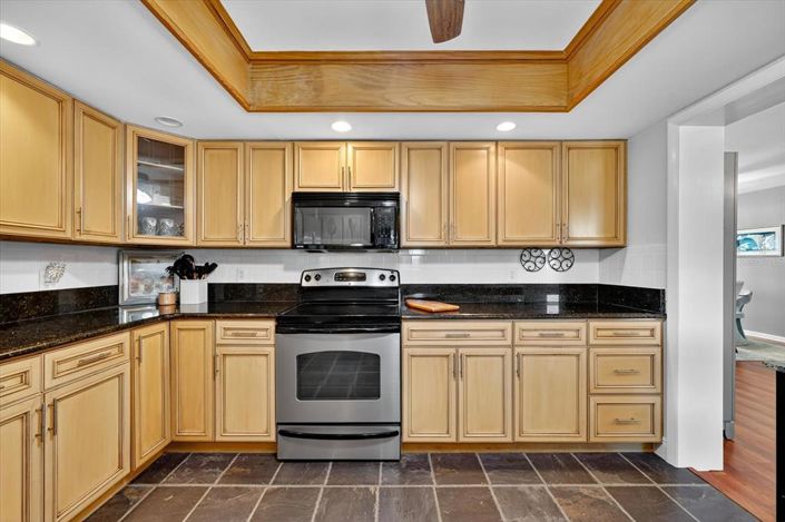 Image No.13-2 Bed Property for sale