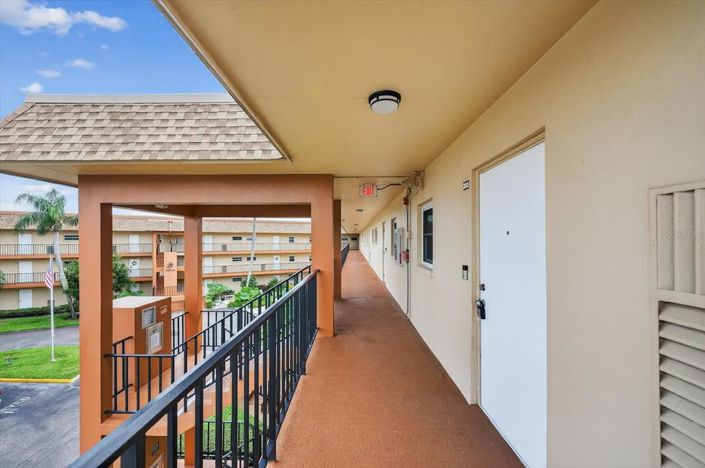 Image No.24-2 Bed Property for sale