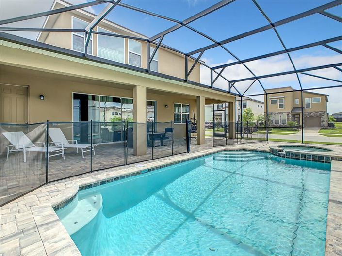 Image No.3-Propriété de 10 chambres à vendre à Kissimmee