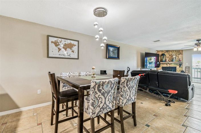 Image No.8-Propriété de 2 chambres à vendre à Treasure Island