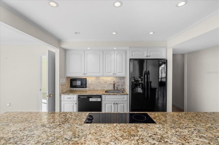 Image No.15-2 Bed Property for sale