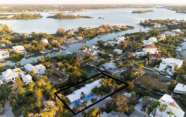 Image No.3-Propriété de 4 chambres à vendre à Sarasota