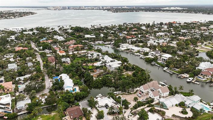 Image No.5-Propriété de 4 chambres à vendre à Sarasota