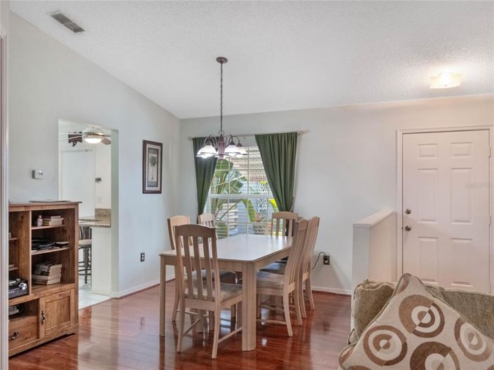 Image No.8-Propriété de 4 chambres à vendre à Clermont