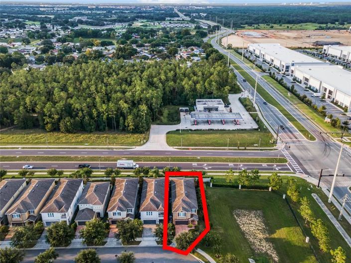 Image No.19-8 Bed Property for sale