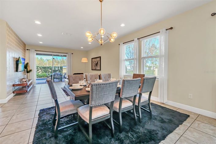 Image No.30-8 Bed Property for sale