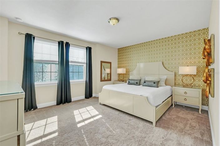 Image No.43-8 Bed Property for sale