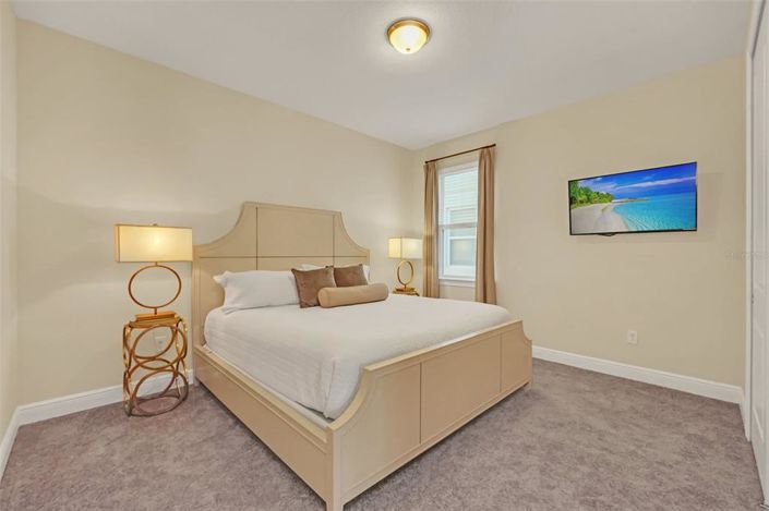 Image No.45-8 Bed Property for sale