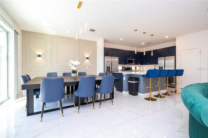 Image No.20-9 Bed Property for sale