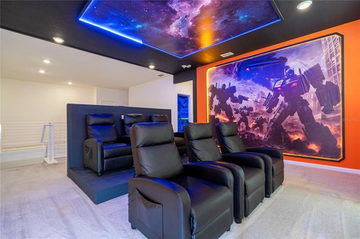 Image No.34-9 Bed Property for sale