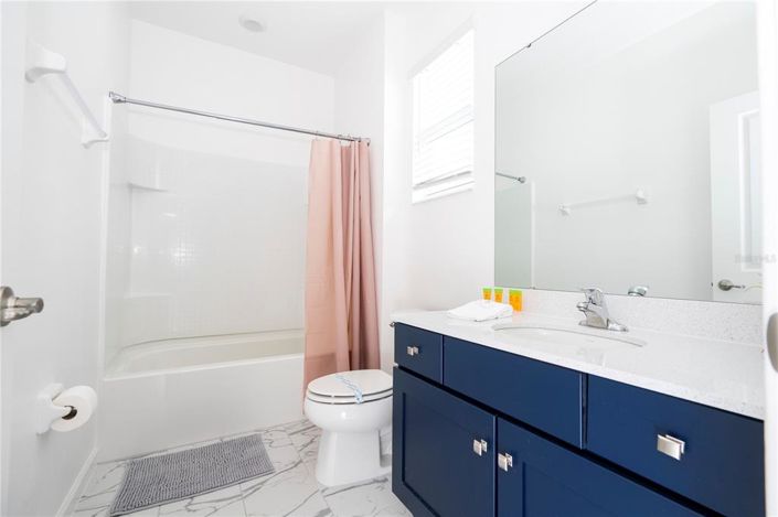 Image No.43-9 Bed Property for sale