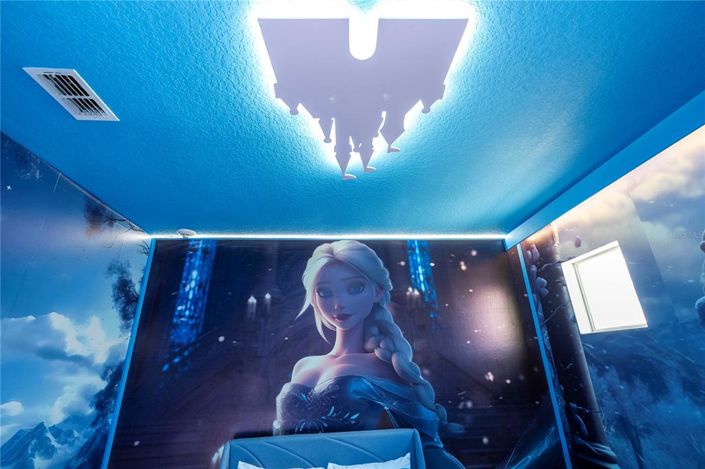 Image No.50-9 Bed Property for sale