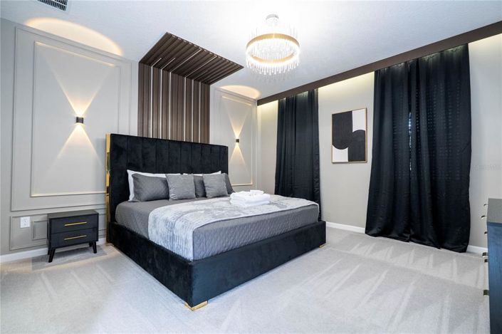 Image No.54-9 Bed Property for sale