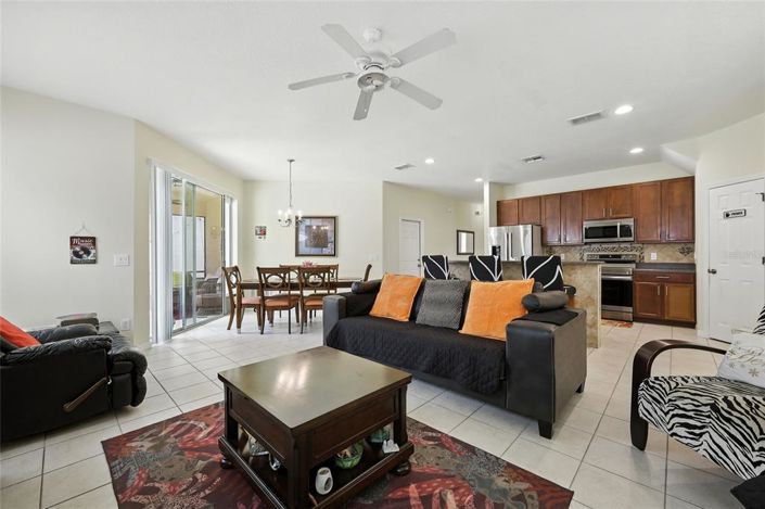 Image No.10-Propriété de 4 chambres à vendre à Kissimmee