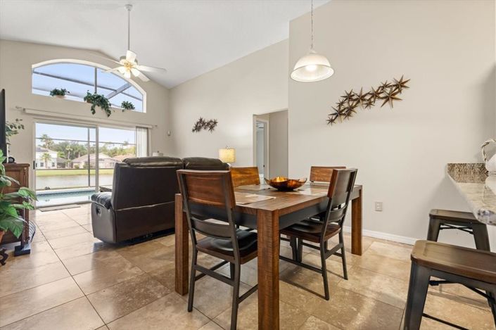 Image No.10-Propriété de 5 chambres à vendre à Kissimmee