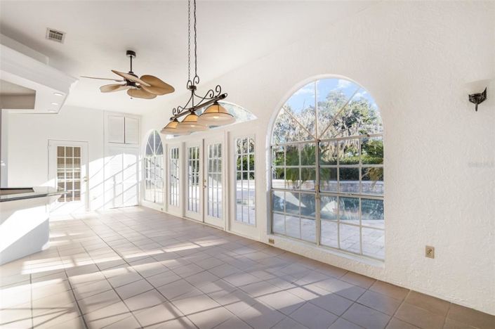 Image No.30-Propriété de 4 chambres à vendre à Orlando