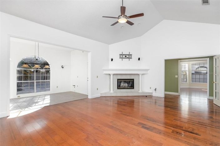 Image No.6-Propriété de 4 chambres à vendre à Orlando