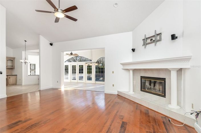 Image No.7-Propriété de 4 chambres à vendre à Orlando