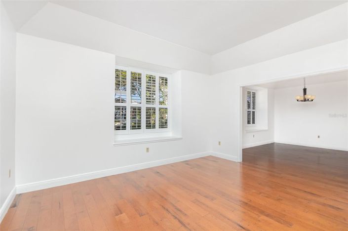 Image No.9-Propriété de 4 chambres à vendre à Orlando