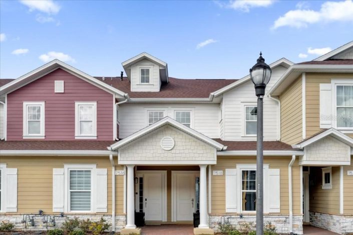 Image No.2-Maison de ville de 3 chambres à vendre à Kissimmee