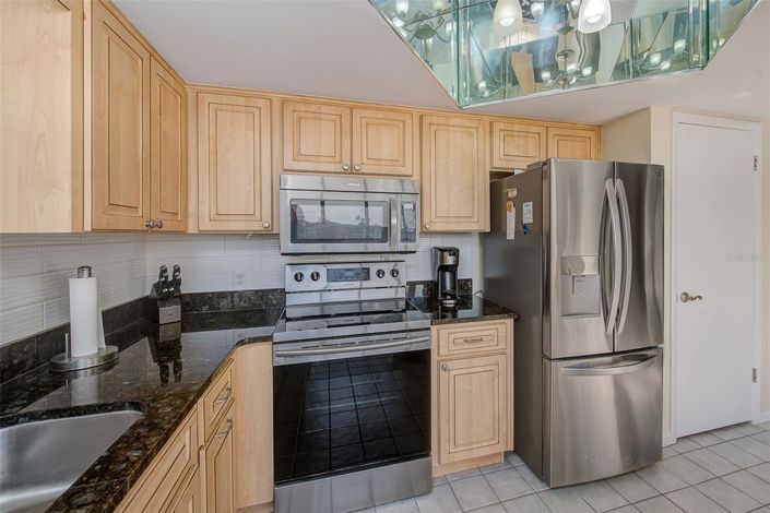 Image No.10-2 Bed Property for sale