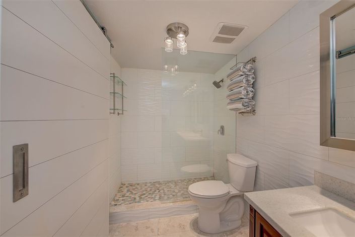 Image No.15-2 Bed Property for sale