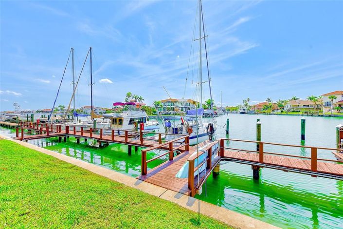 Image No.23-2 Bed Property for sale