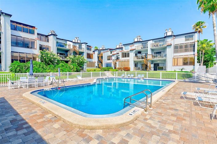 Image No.30-2 Bed Property for sale