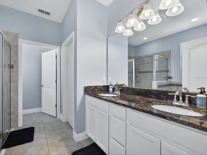 Image No.15-Propriété de 3 chambres à vendre à Davenport