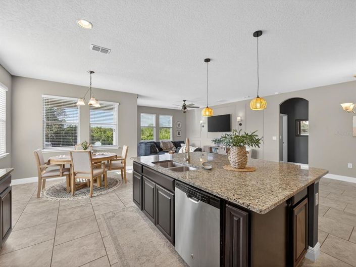 Image No.5-Propriété de 3 chambres à vendre à Davenport