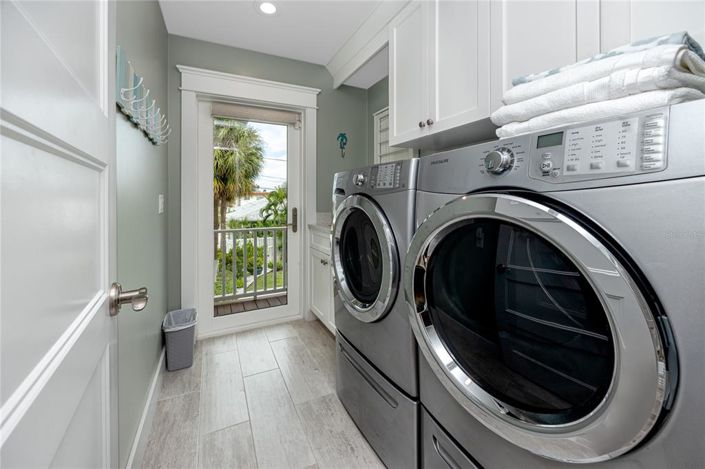 Image No.29-3 Bed Property for sale