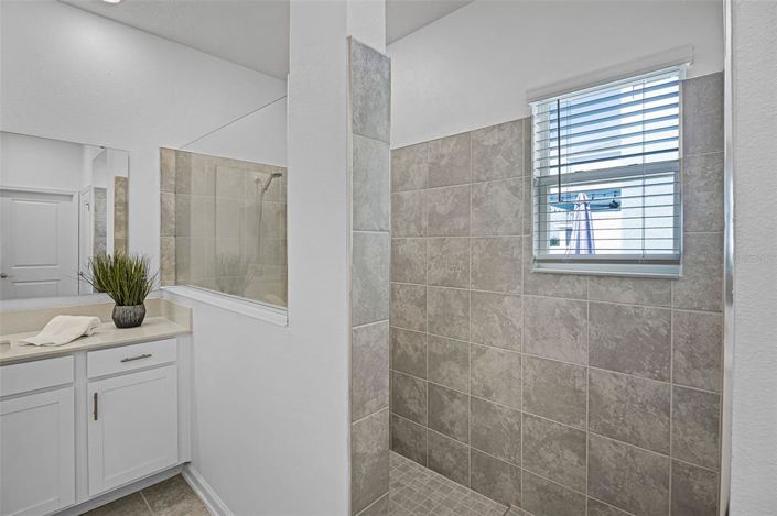 Image No.20-Propriété de 4 chambres à vendre à Clermont