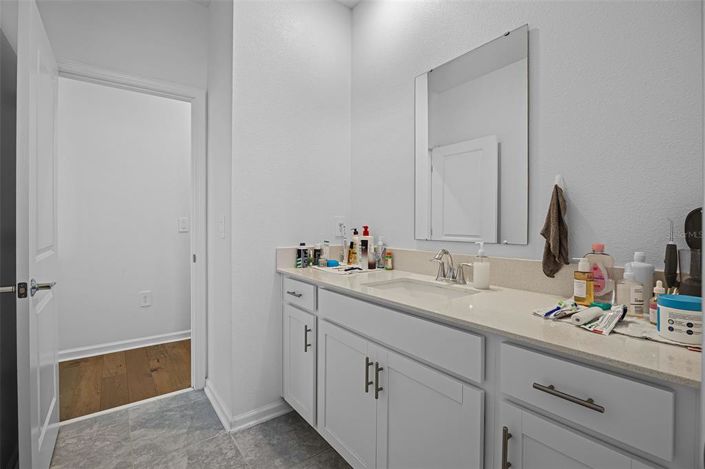 Image No.31-Propriété de 4 chambres à vendre à Clermont