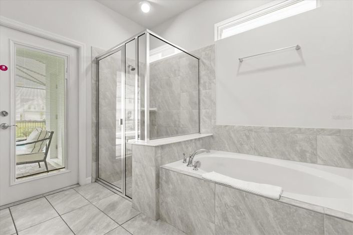 Image No.40-10 Bed Property for sale