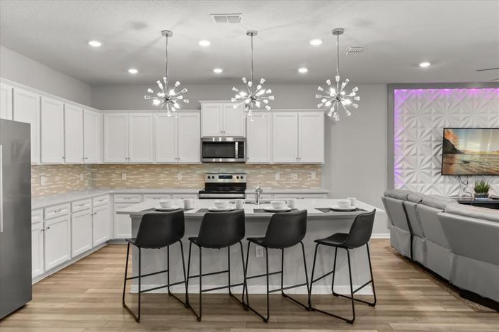 Image No.6-10 Bed Property for sale