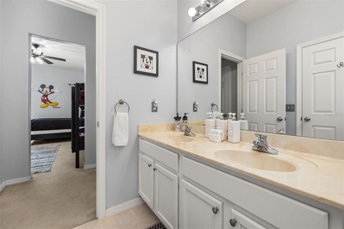 Image No.26-5 Bed Property for sale