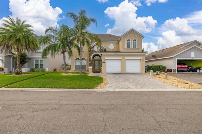 Image No.3-5 Bed Property for sale