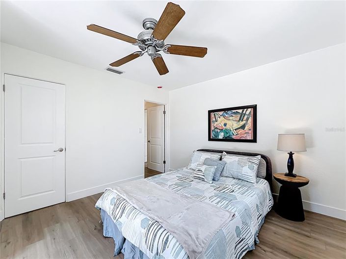 Image No.16-Propriété de 2 chambres à vendre à Treasure Island