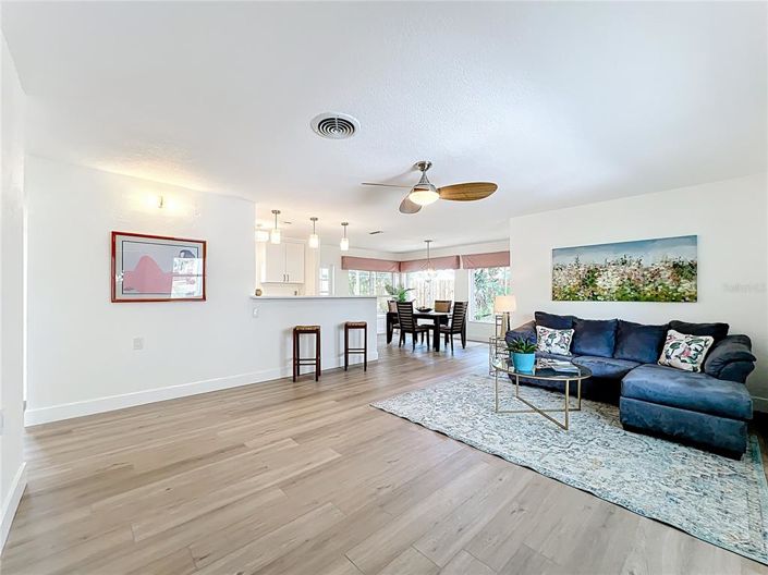 Image No.3-Propriété de 2 chambres à vendre à Treasure Island