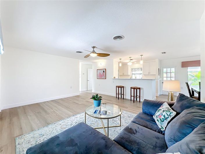 Image No.6-Propriété de 2 chambres à vendre à Treasure Island