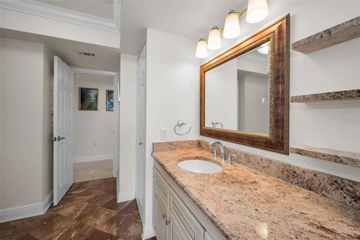 Image No.21-Propriété de 2 chambres à vendre à Floride