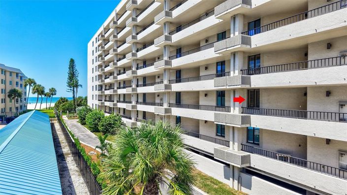 Image No.8-Propriété de 2 chambres à vendre à Sarasota