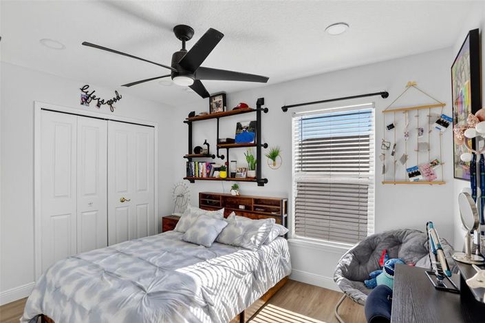 Image No.29-5 Bed Property for sale