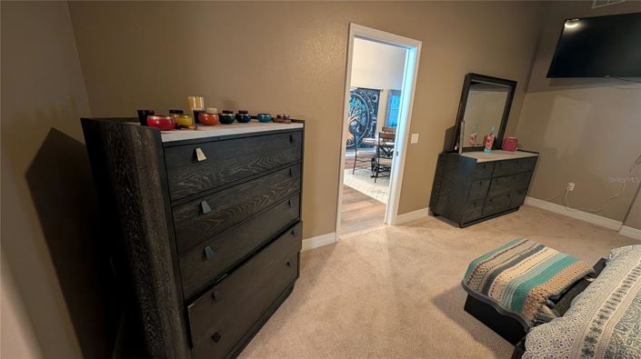 Image No.13-3 Bed Property for sale