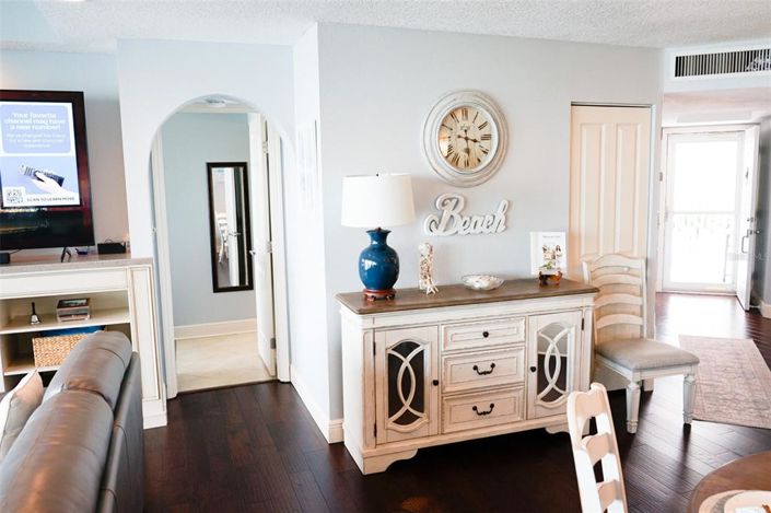 Image No.32-2 Bed Property for sale